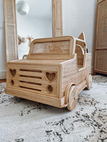 Rattan Kids Jeep